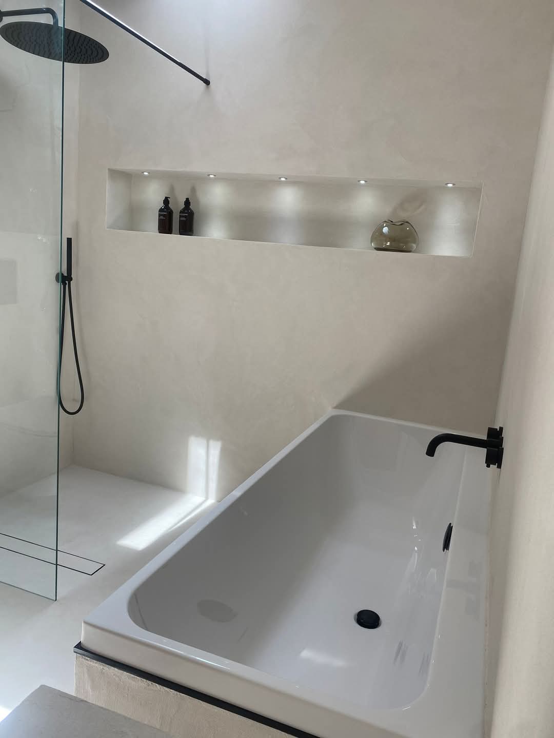 Microcement bathroom